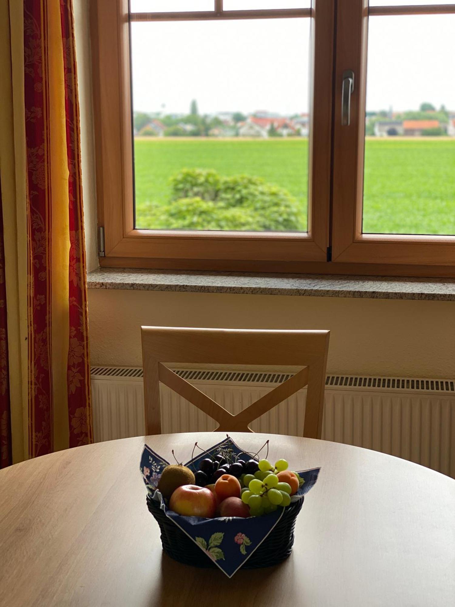 Laupus-Hof Lägenhet Bad Vilbel Exteriör bild