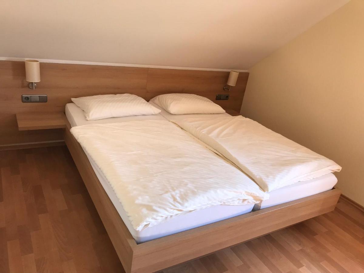 Laupus-Hof Lägenhet Bad Vilbel Exteriör bild