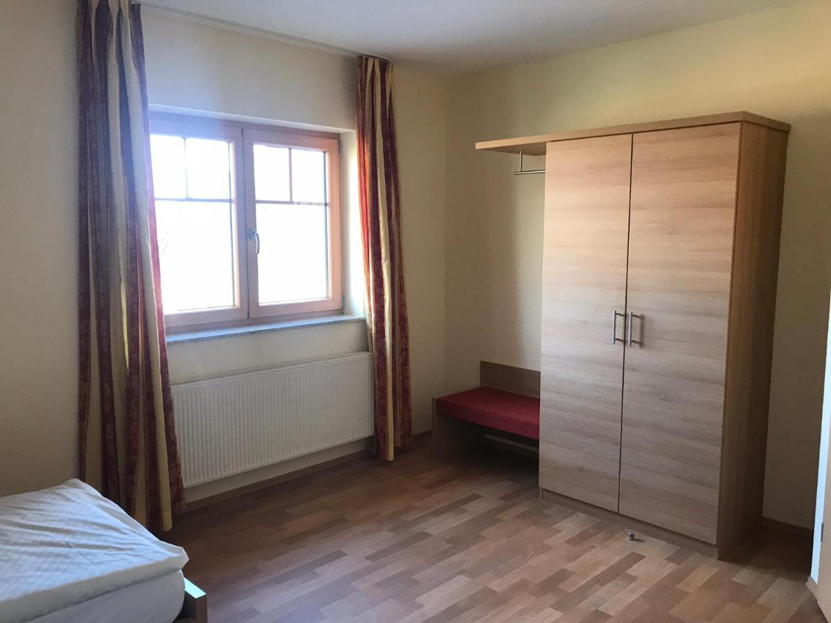 Laupus-Hof Lägenhet Bad Vilbel Exteriör bild